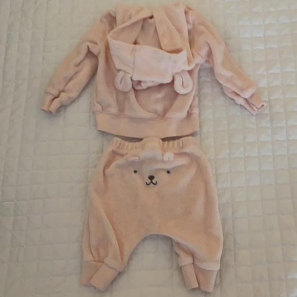 Carter’s Newborn Bear Jogger Set - Picture 3 of 5